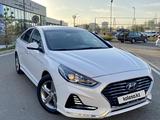 Hyundai Sonata 2018 годаfor9 890 000 тг. в Шымкент – фото 2