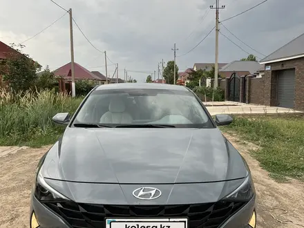 Hyundai Elantra 2021 года за 9 100 000 тг. в Уральск – фото 5