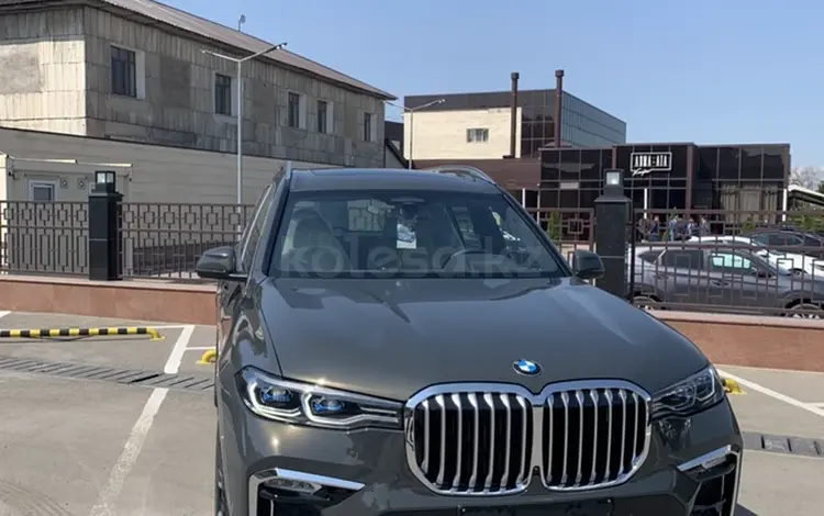 BMW X7 2022 года за 95 000 000 тг. в Алматы