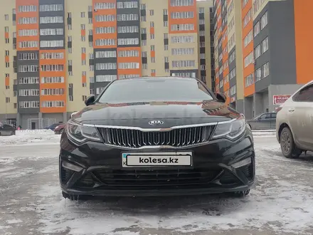 Kia K5 2018 года за 8 800 000 тг. в Астана