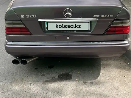 Mercedes-Benz E 280 1995 года за 1 750 000 тг. в Алматы