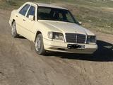 Mercedes-Benz E 200 1995 годаүшін1 200 000 тг. в Караганда – фото 5