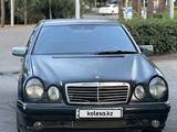 Mercedes-Benz E 320 1999 года за 2 800 000 тг. в Алматы – фото 2