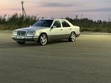 Mercedes-Benz E 220 1993 года за 3 000 000 тг. в Тараз – фото 4