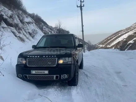 Land Rover Range Rover 2003 года за 5 000 000 тг. в Алматы – фото 24