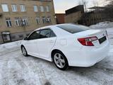 Toyota Camry 2013 года за 8 500 000 тг. в Актобе – фото 3