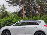 Toyota RAV4 2010 года за 7 800 000 тг. в Караганда