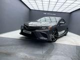 Toyota Camry 2020 года за 13 500 000 тг. в Алматы – фото 2