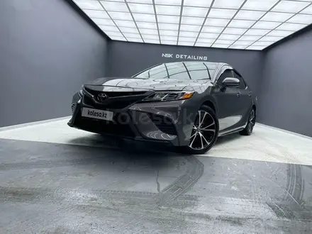 Toyota Camry 2020 года за 13 500 000 тг. в Алматы – фото 3