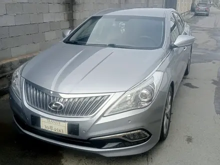 Hyundai Grandeur 2015 года за 8 600 000 тг. в Тараз
