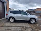 Toyota Highlander 2013 года за 18 200 000 тг. в Усть-Каменогорск