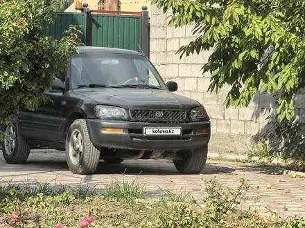 Toyota RAV4 1997 года за 2 700 000 тг. в Алматы