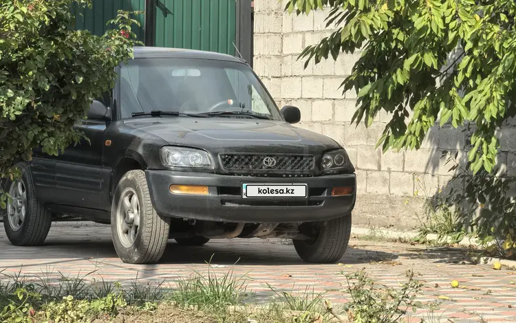 Toyota RAV4 1997 года за 2 700 000 тг. в Алматы