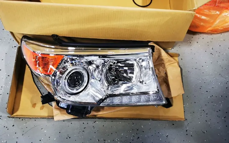 ФАРЫ TOYOTA Land Cruiser 200 за 375 000 тг. в Алматы