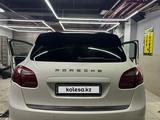 Porsche Cayenne 2011 года за 15 000 000 тг. в Астана – фото 4