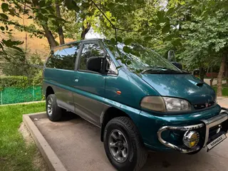 Mitsubishi Delica