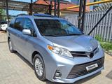 Toyota Sienna 2015 года за 13 900 000 тг. в Алматы – фото 2