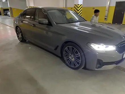 BMW 520 2021 года за 38 000 000 тг. в Астана – фото 6