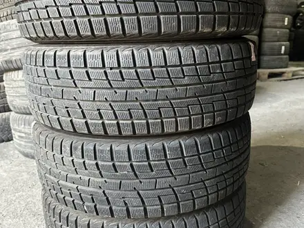 205/65R16 YOKOHAMA ICE GUARD IG 30. за 110 000 тг. в Алматы