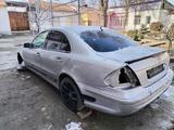 Mercedes-Benz E 320 2004 года за 2 200 000 тг. в Тараз – фото 3