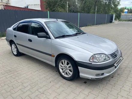 Toyota Avensis 2002 года за 3 000 000 тг. в Уральск – фото 2