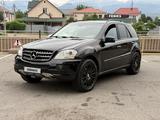 Mercedes-Benz ML 500 2005 годаүшін5 700 000 тг. в Алматы – фото 3
