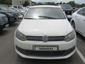 Volkswagen Polo 2013 года за 1 610 380 тг. в Алматы – фото 2