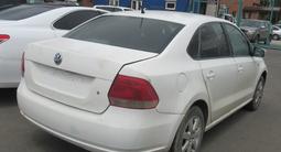 Volkswagen Polo 2013 года за 1 610 380 тг. в Алматы – фото 4