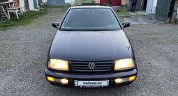 Volkswagen Vento 1997 годаfor2 695 000 тг. в Караганда – фото 4