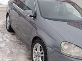 Volkswagen Jetta 2005 года за 3 200 000 тг. в Костанай – фото 4