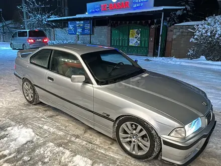 BMW 325 1994 года за 2 500 000 тг. в Алматы