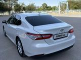 Toyota Camry 2018 года за 12 200 000 тг. в Жанаозен – фото 3