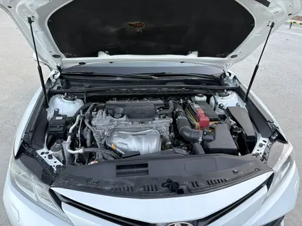 Toyota Camry 2018 года за 12 200 000 тг. в Жанаозен – фото 9