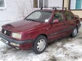 Volkswagen Vento 1993 года за 1 100 000 тг. в Уральск – фото 2