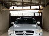 Volkswagen Touareg 2004 года за 6 200 000 тг. в Шымкент – фото 2