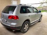 Volkswagen Touareg 2004 года за 6 200 000 тг. в Шымкент – фото 5