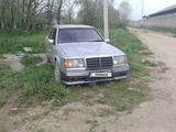 Mercedes-Benz E 230 1993 года за 1 100 000 тг. в Алматы – фото 4