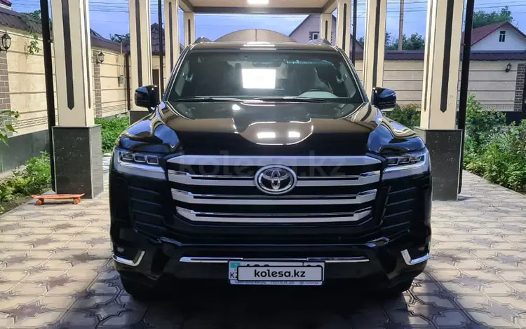 Toyota Land Cruiser 2022 года за 49 900 000 тг. в Алматы