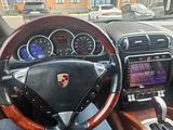 Porsche Cayenne 2007 года за 8 500 000 тг. в Астана – фото 2