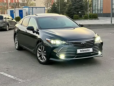 Toyota Camry 2021 года за 14 500 000 тг. в Алматы