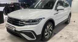 Volkswagen Tiguan 2022 года за 11 200 000 тг. в Астана – фото 2