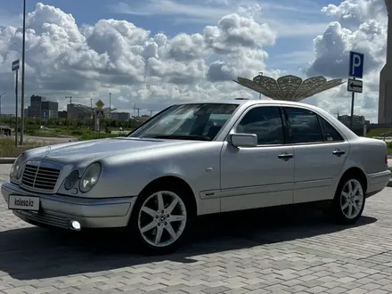 Mercedes-Benz E 55 AMG 1998 года за 4 150 000 тг. в Астана – фото 12