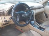 Mercedes-Benz C 240 2002 года за 1 600 000 тг. в Алматы – фото 5