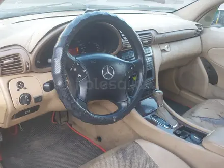 Mercedes-Benz C 240 2002 года за 1 410 000 тг. в Алматы – фото 5