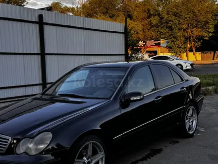 Mercedes-Benz C 200 2001 года за 2 400 000 тг. в Алматы – фото 4