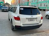 Toyota Highlander 2013 годаүшін8 800 000 тг. в Актау – фото 2
