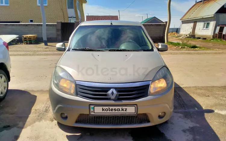 Renault Sandero 2011 года за 3 200 000 тг. в Астана