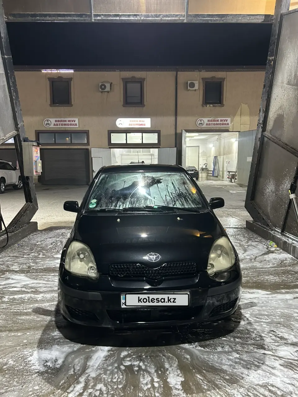 Toyota Yaris, 2003