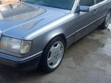 Mercedes-Benz E 280 1993 годаfor2 200 000 тг. в Шымкент – фото 2