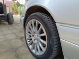 Mercedes-Benz S 500 1997 года за 5 200 000 тг. в Тараз – фото 2